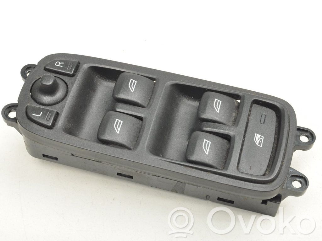 Volvo V50 Quarter vent window switch 