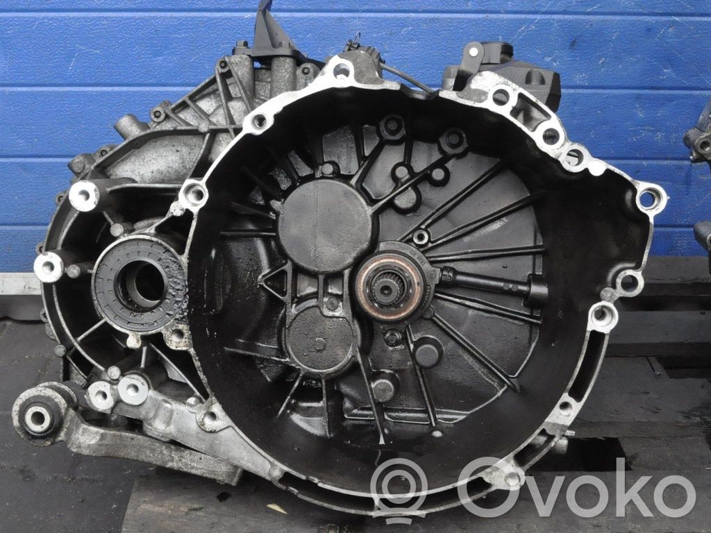 Volvo S60 Manualna 6-biegowa skrzynia biegów 