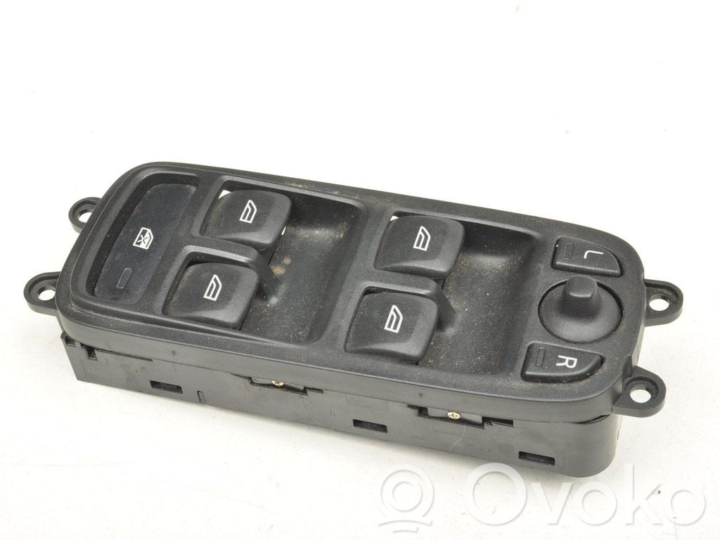 Volvo V50 Quarter vent window switch 