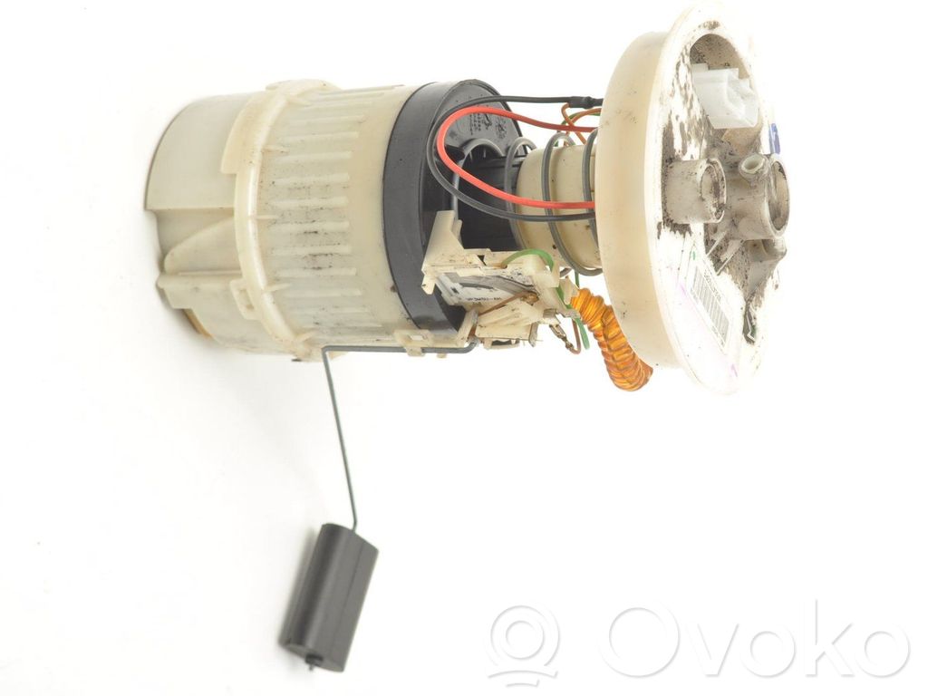 Volvo S40 Polttoainesäiliön pumppu 