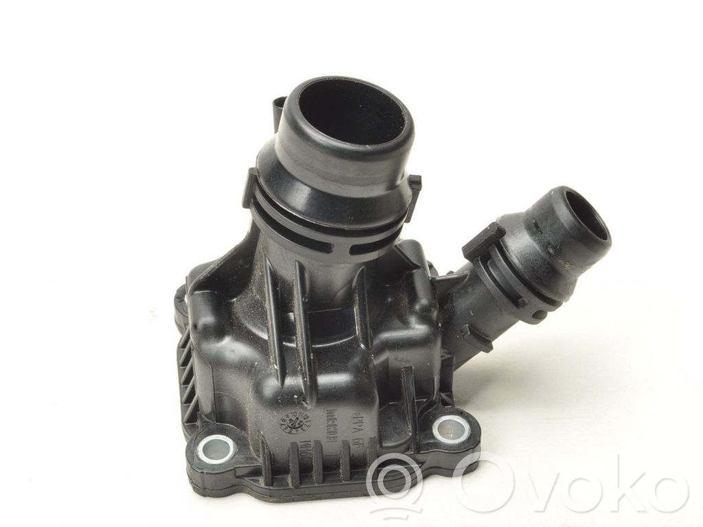 Volvo XC90 Carcasa del termostato (Usadas) 