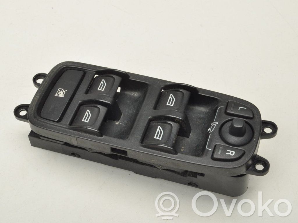 Volvo S40 Quarter vent window switch 