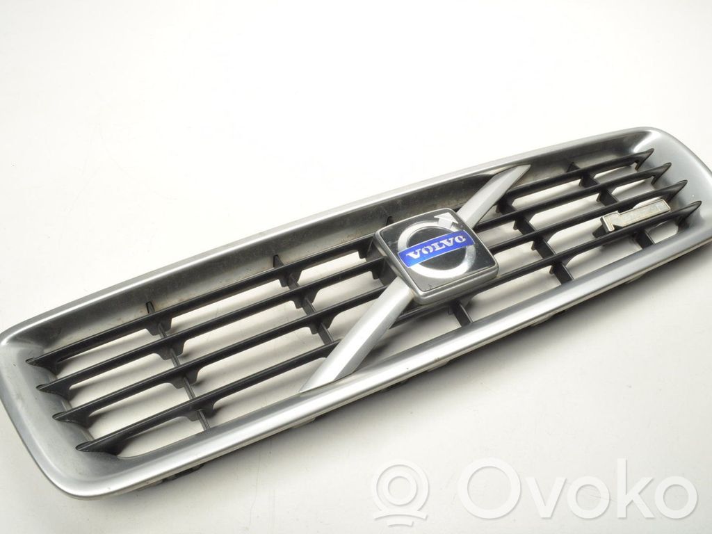 Volvo C30 Etusäleikkö 