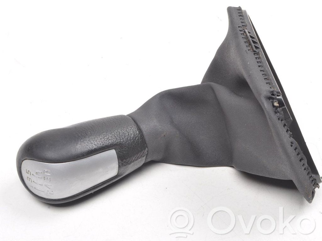 Gear shift rod