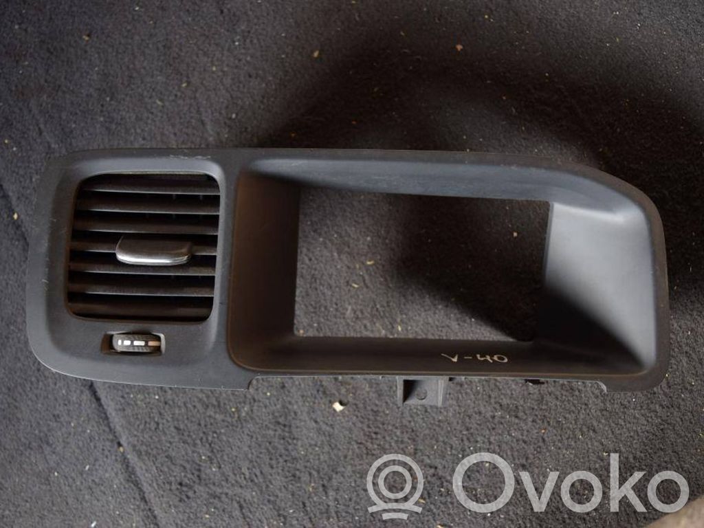 Volvo S60 Dash center air vent grill 
