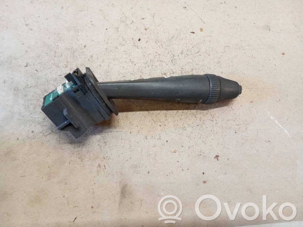 Volvo XC90 Wiper control stalk 