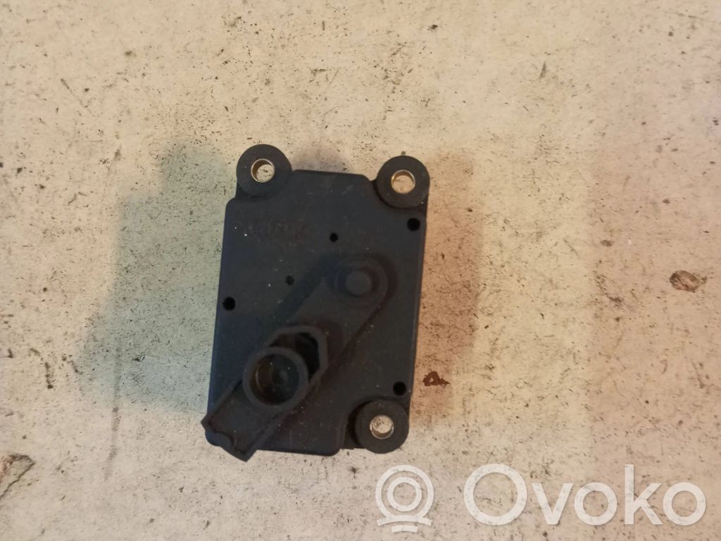 Volvo S60 Oro sklendės varikliukas 