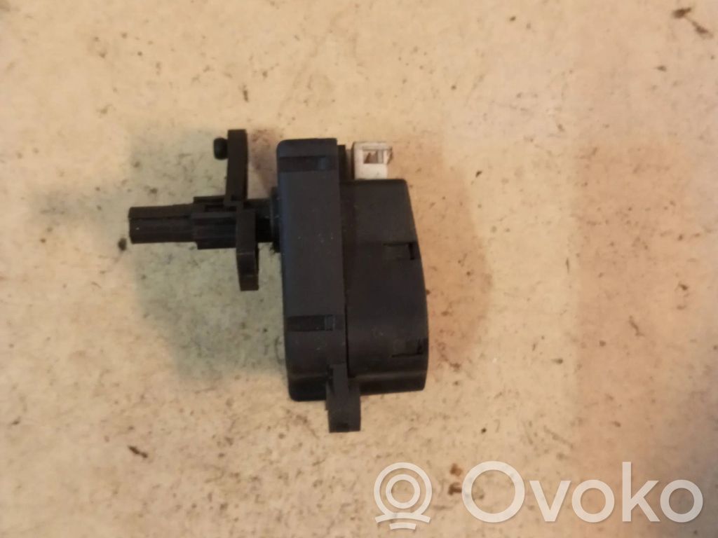 Volvo S80 Silniczek nagrzewnicy 