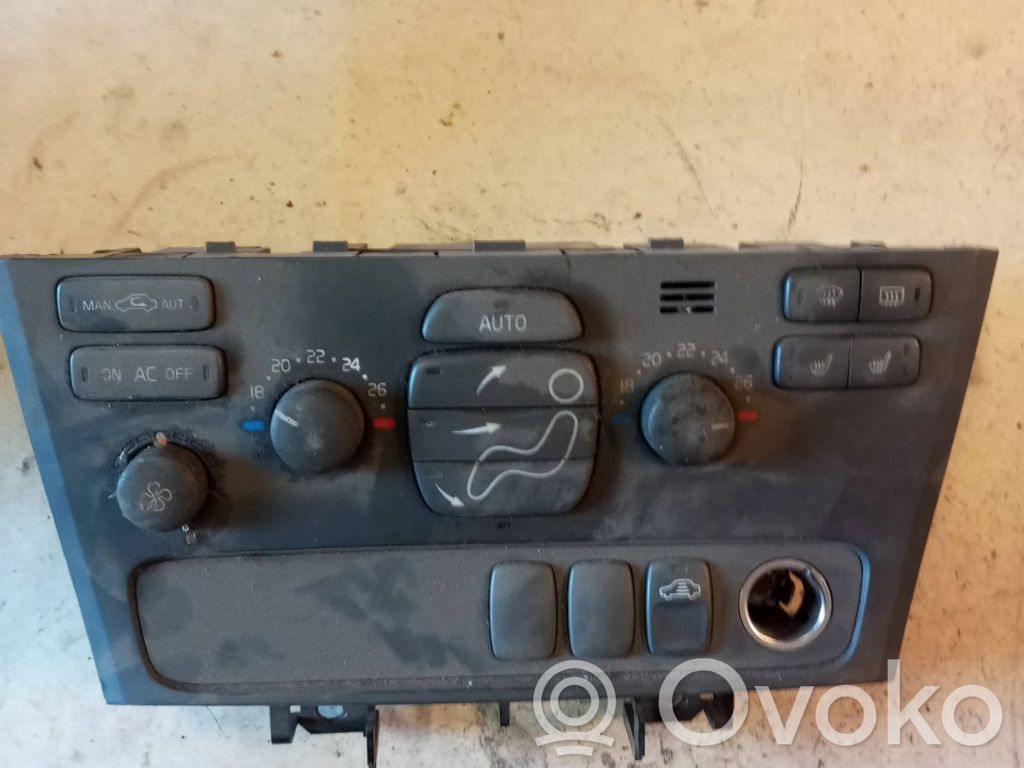 Volvo V70 Climate control unit 