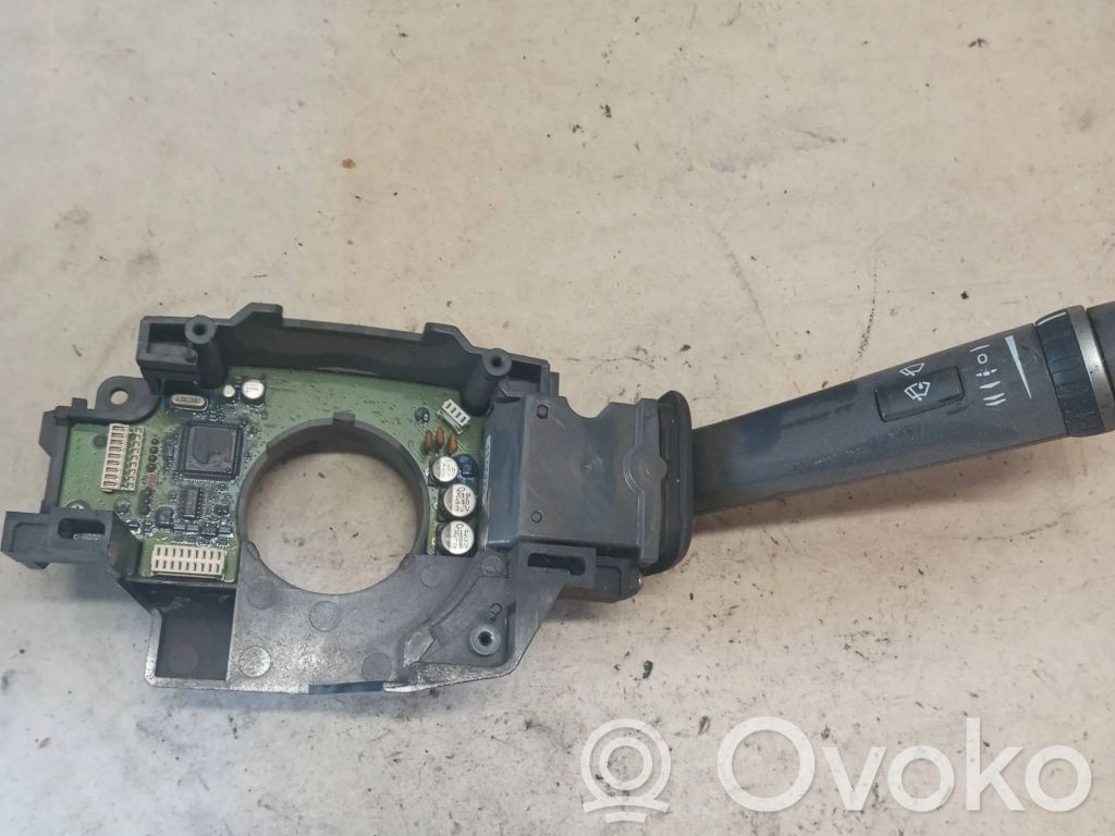 Volvo XC70 Wiper turn signal indicator stalk/switch 