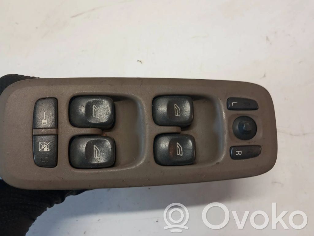 Volvo V70 Electric window control switch 