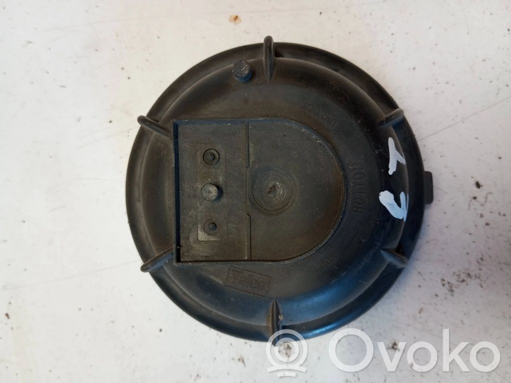 Volvo XC70 Headlight/headlamp dust cover 