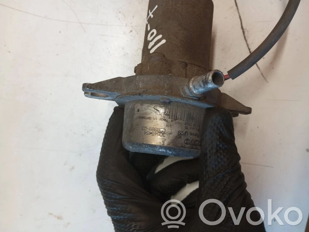 Volvo V70 Vacuum pump 