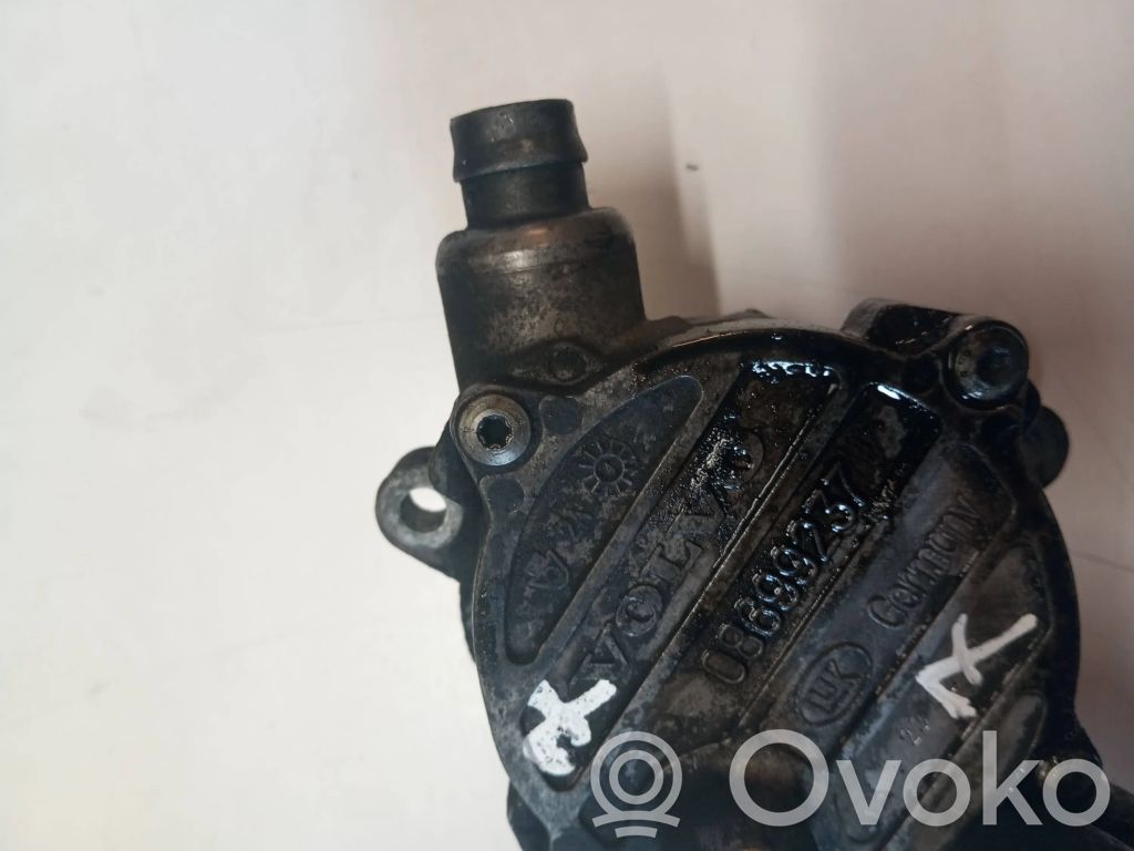 Volvo XC90 Vacuum pump 