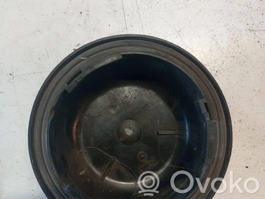 Volvo XC70 Headlight/headlamp dust cover 