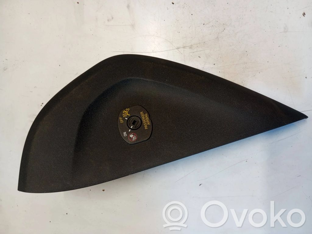 Volvo V40 Cross country Dashboard side end trim 