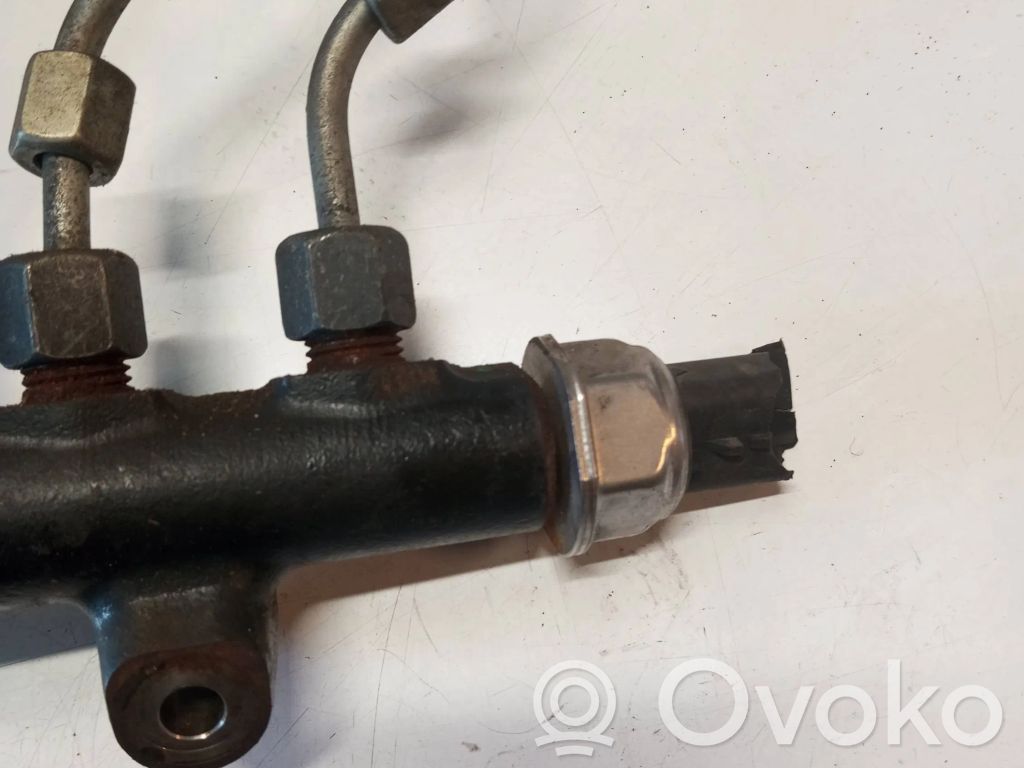 Volvo V60 Fuel main line pipe 
