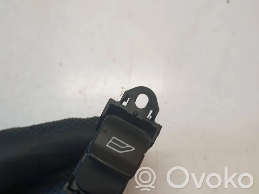 Volvo V70 Electric window control switch 
