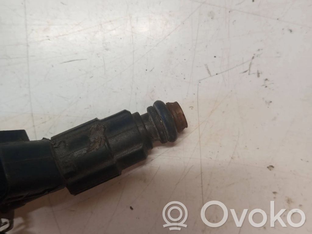 Volvo V50 Degvielas maģistrālā caurule 