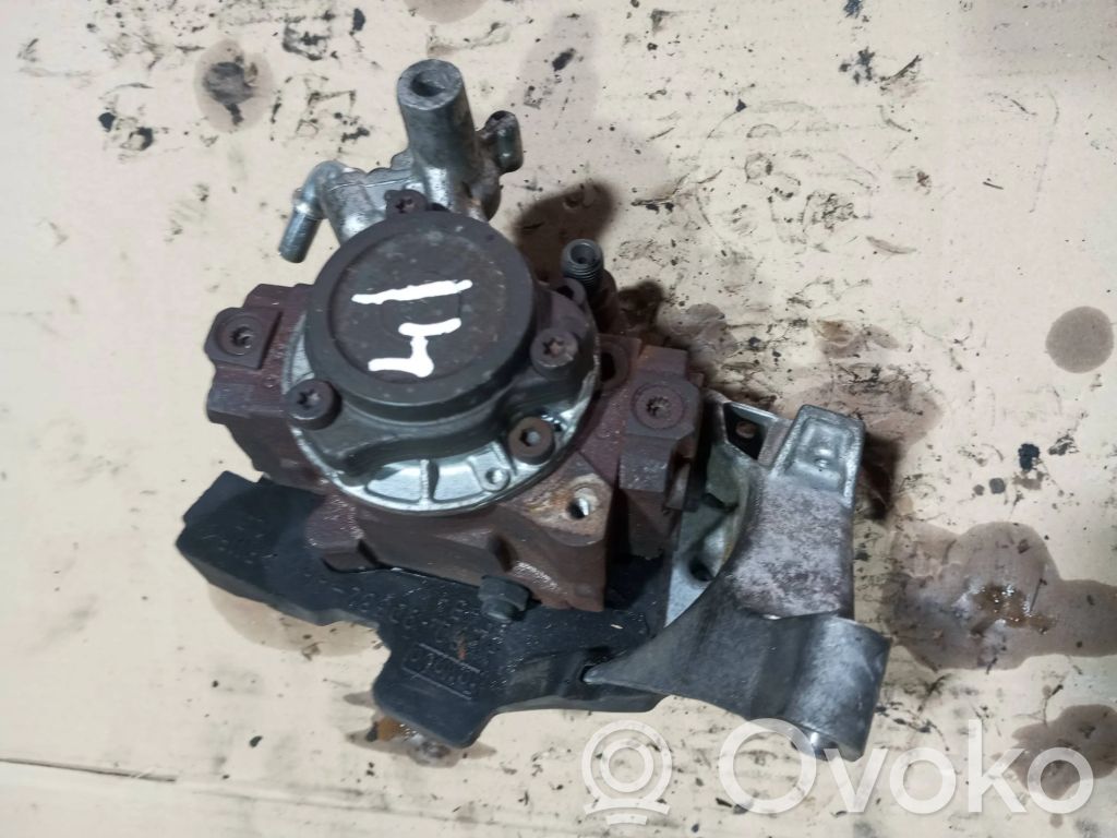 Volvo V50 Fuel injection high pressure pump 