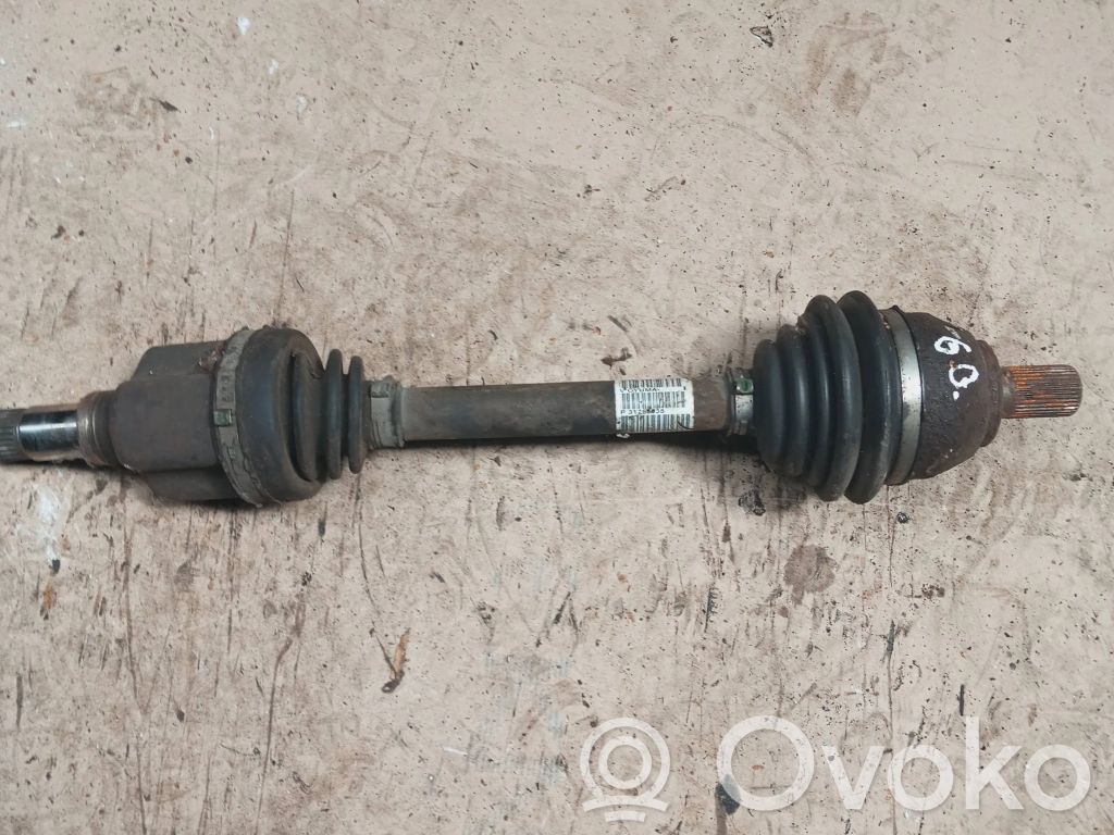 Volvo V50 Priekinis pusašis 