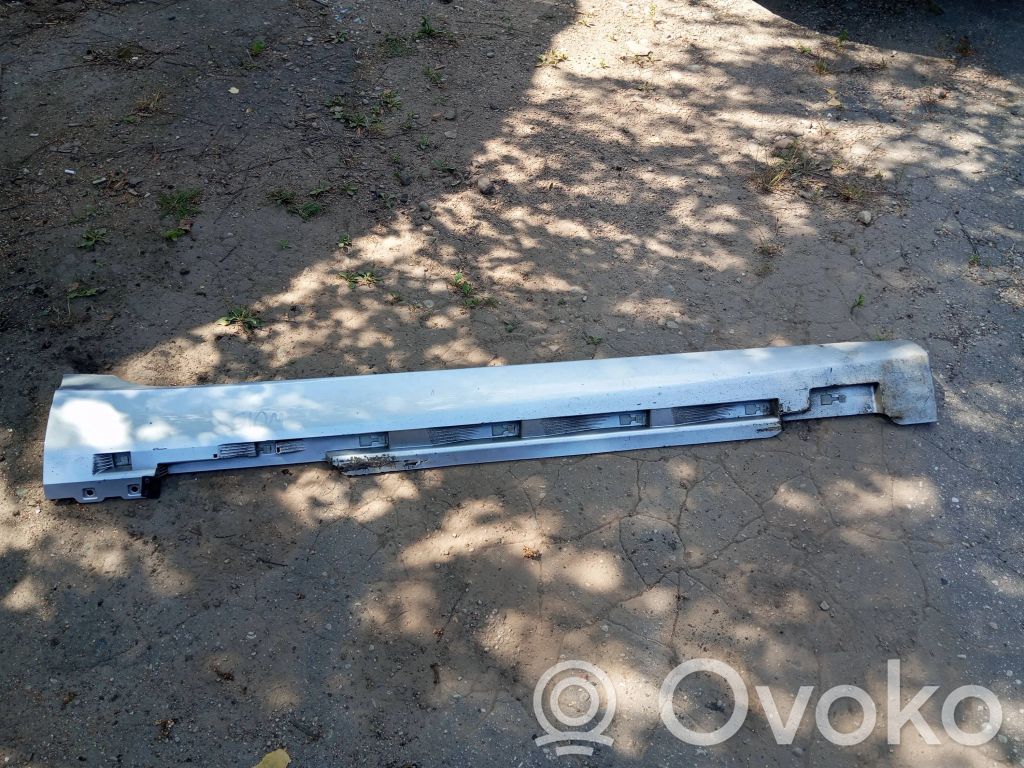Volvo V40 Slenkstis 