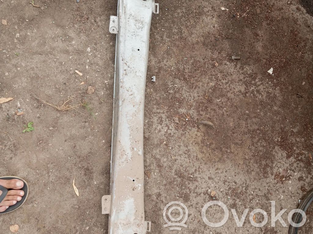 Volvo V70 Balkis priekinio bamperio 
