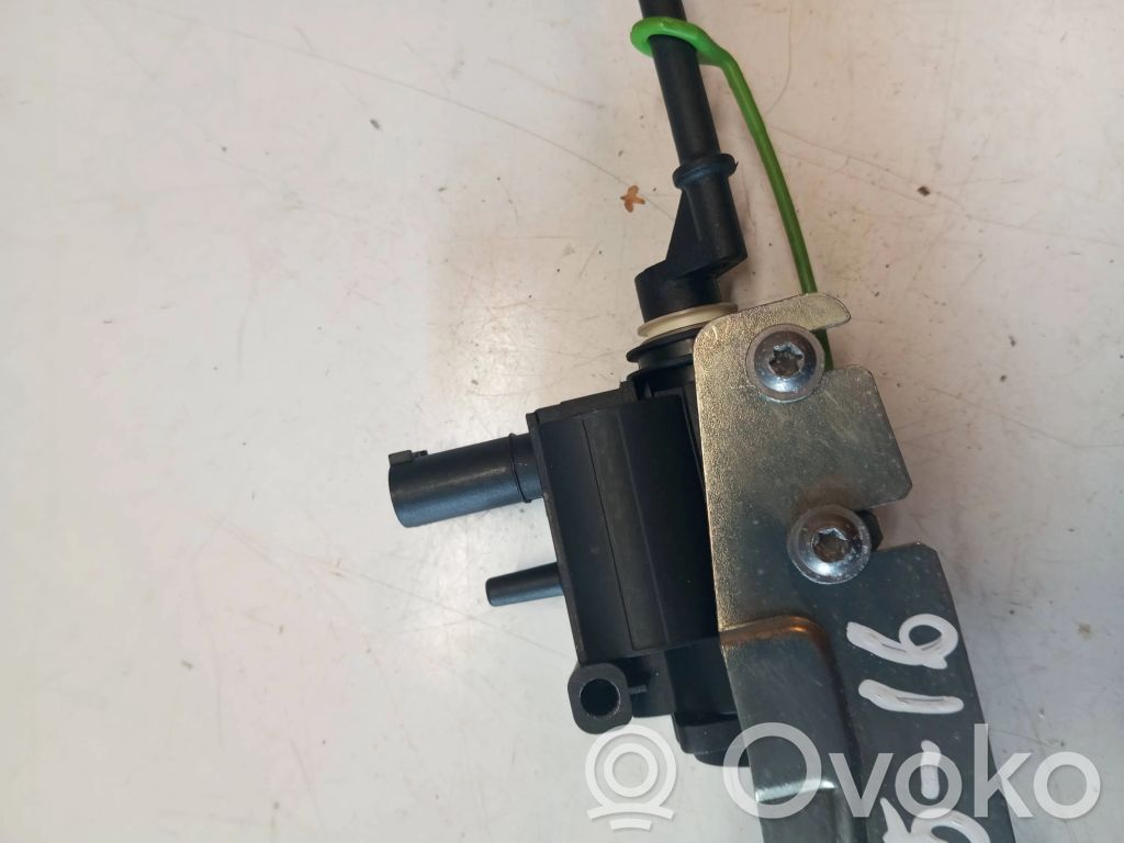 BMW X6 E71 Motor blocare bușon rezervor combustibil 