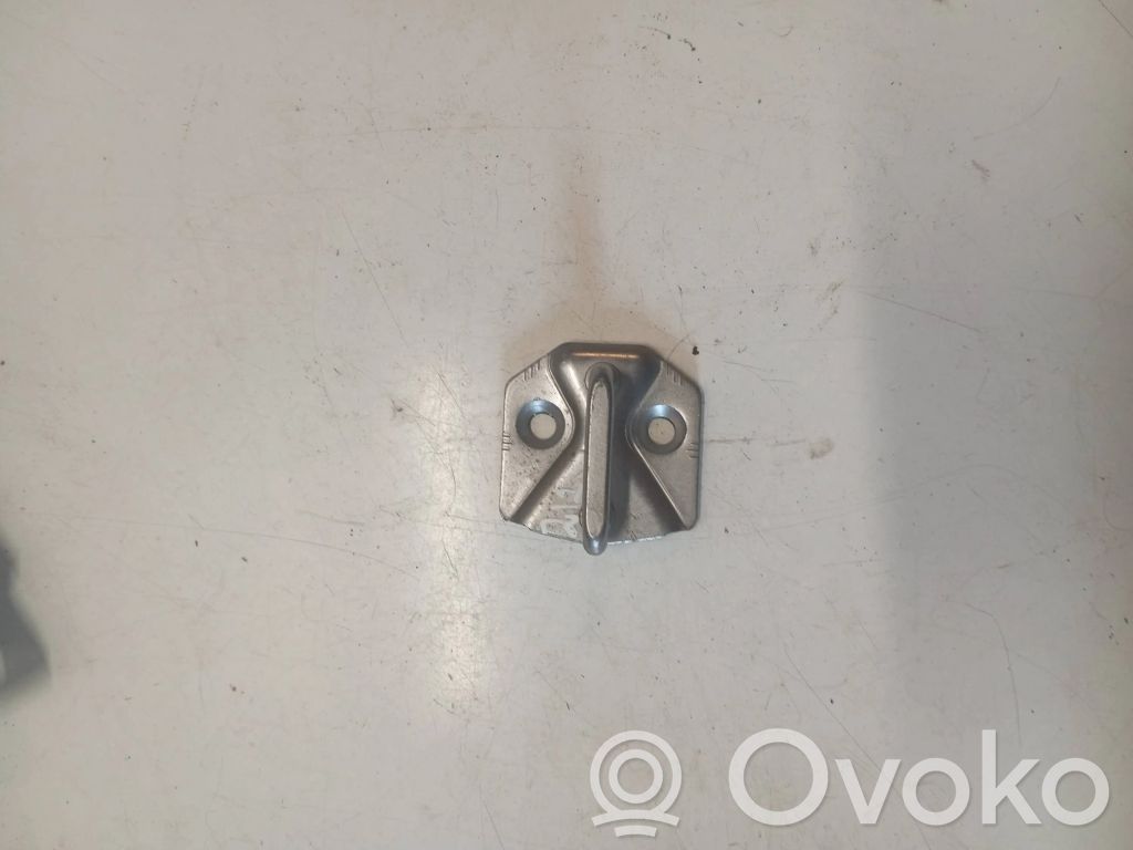 Volvo V70 Front door lock loop/hook striker 