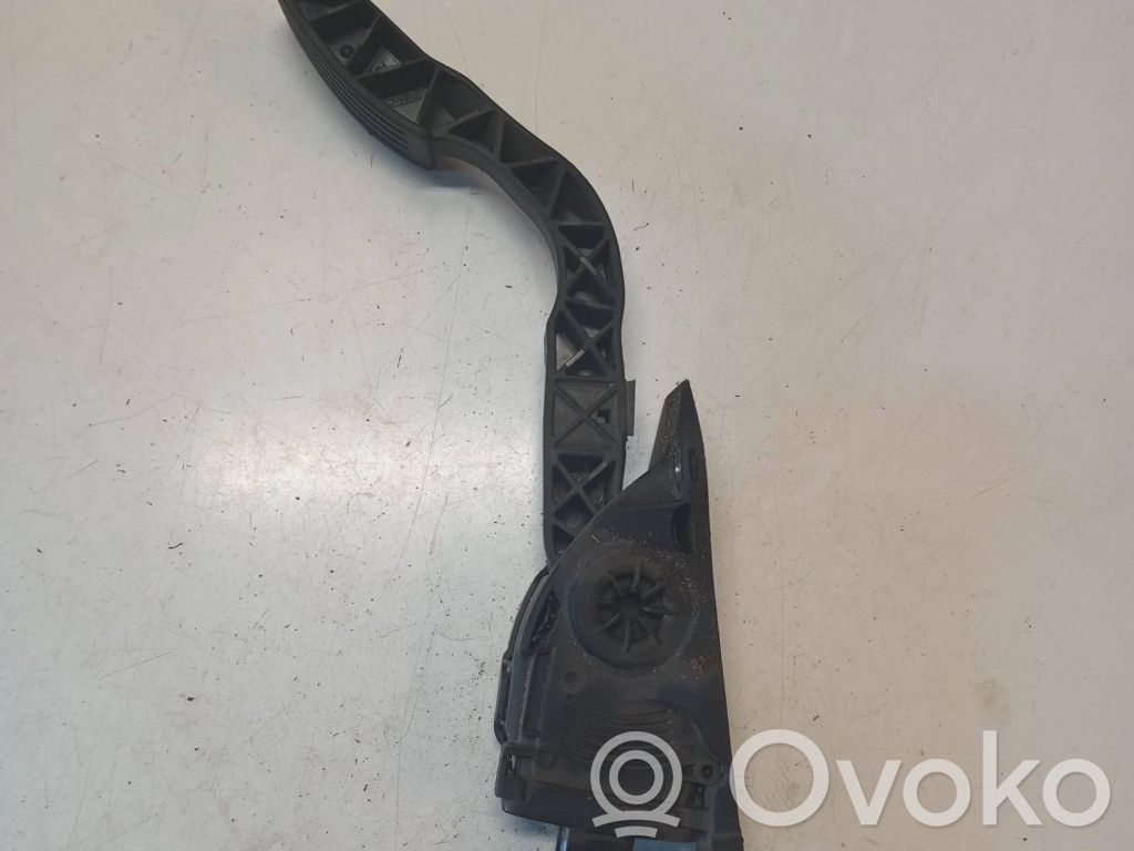 Volvo V40 Cross country Accelerator throttle pedal 