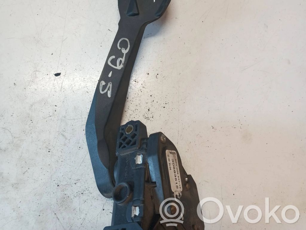 Volvo V70 Akseleratora pedālis 