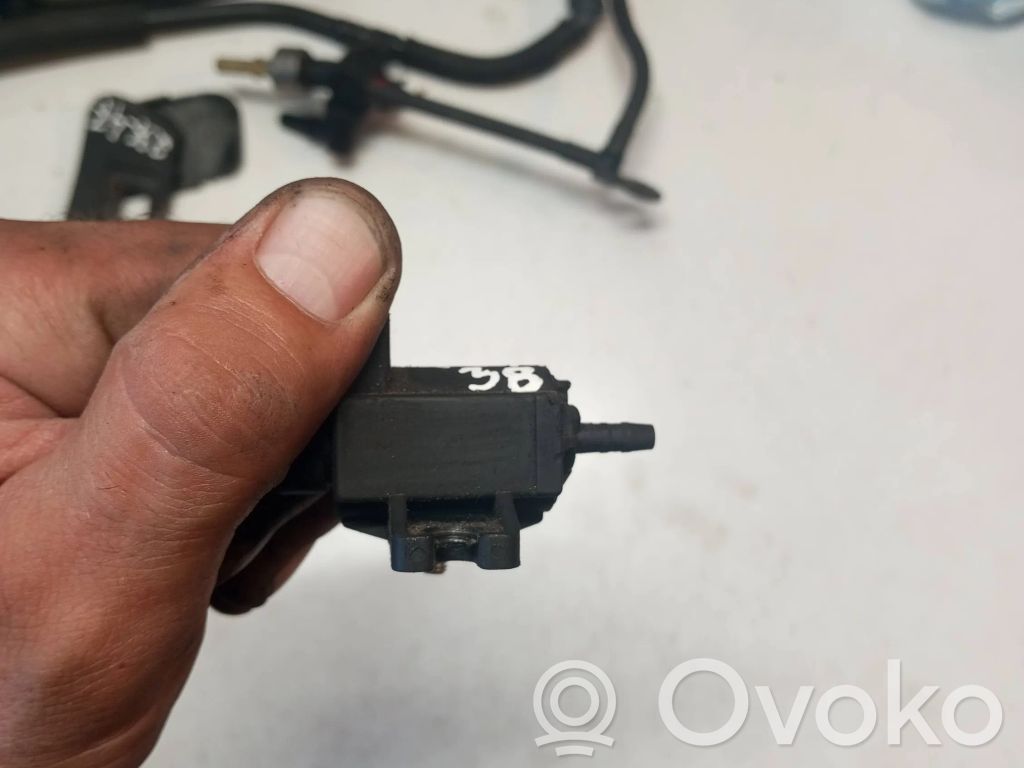 Volvo S60 Válvula de vacío (Usadas) 
