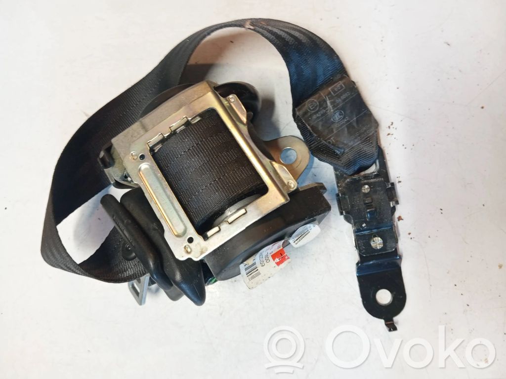 Volvo XC90 Third row seat belt 