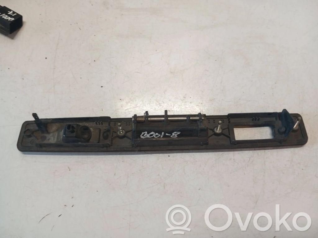 Volvo V70 Éclairage de plaque d'immatriculation 