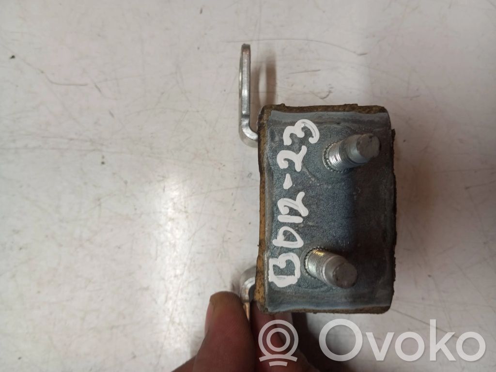 Volvo V40 Tailgate/trunk/boot hinge 