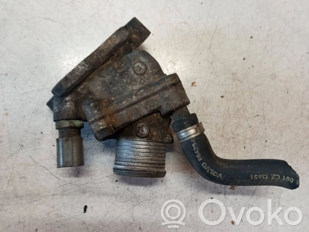 Volvo V70 Termostat / Obudowa termostatu 