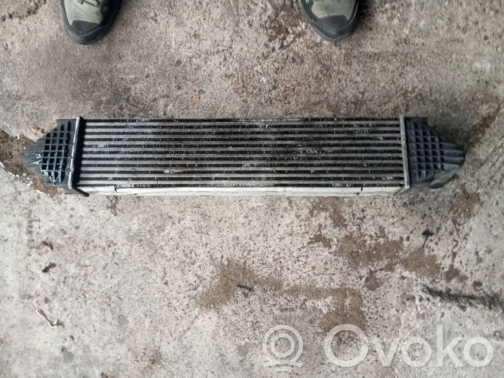 Volvo V70 Interkūlerio radiatorius 