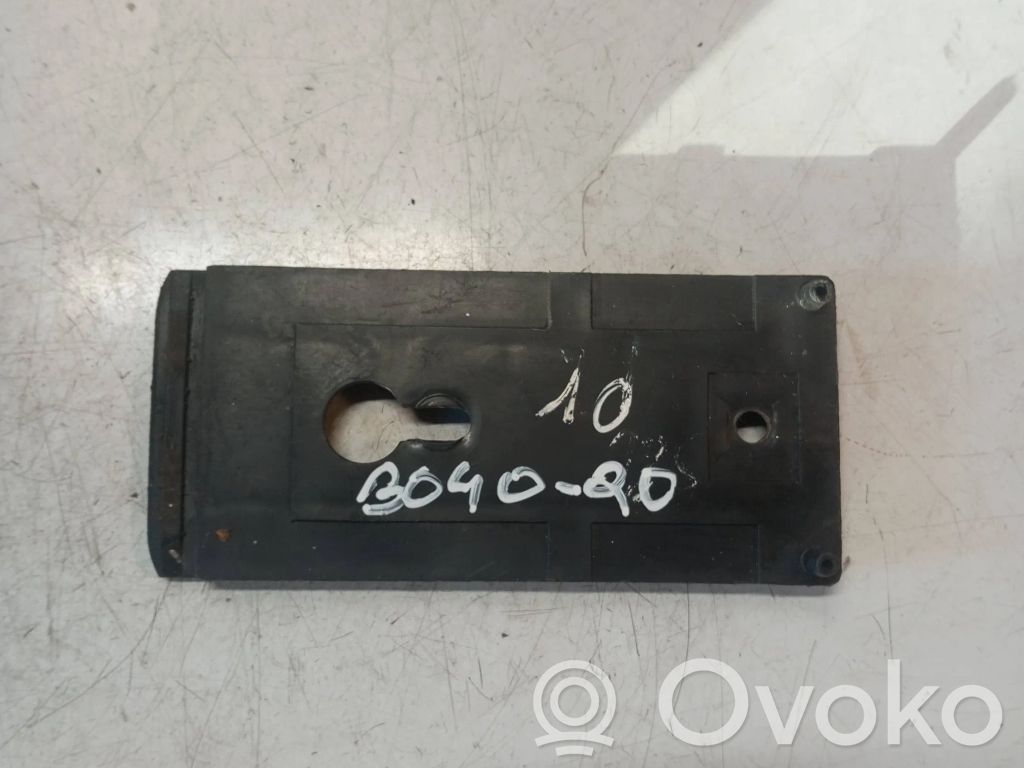 Volvo S80 Front bumper mounting bracket 