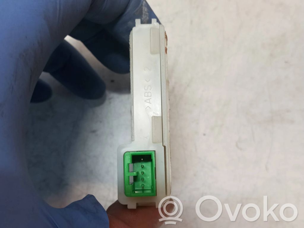 Volvo V70 Alarm control unit/module 