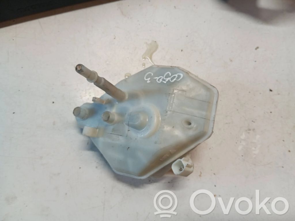 Volvo S60 Brake fluid reservoir 
