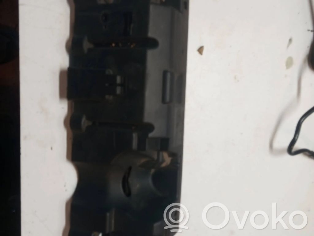Volvo S80 Engine cover (trim) 