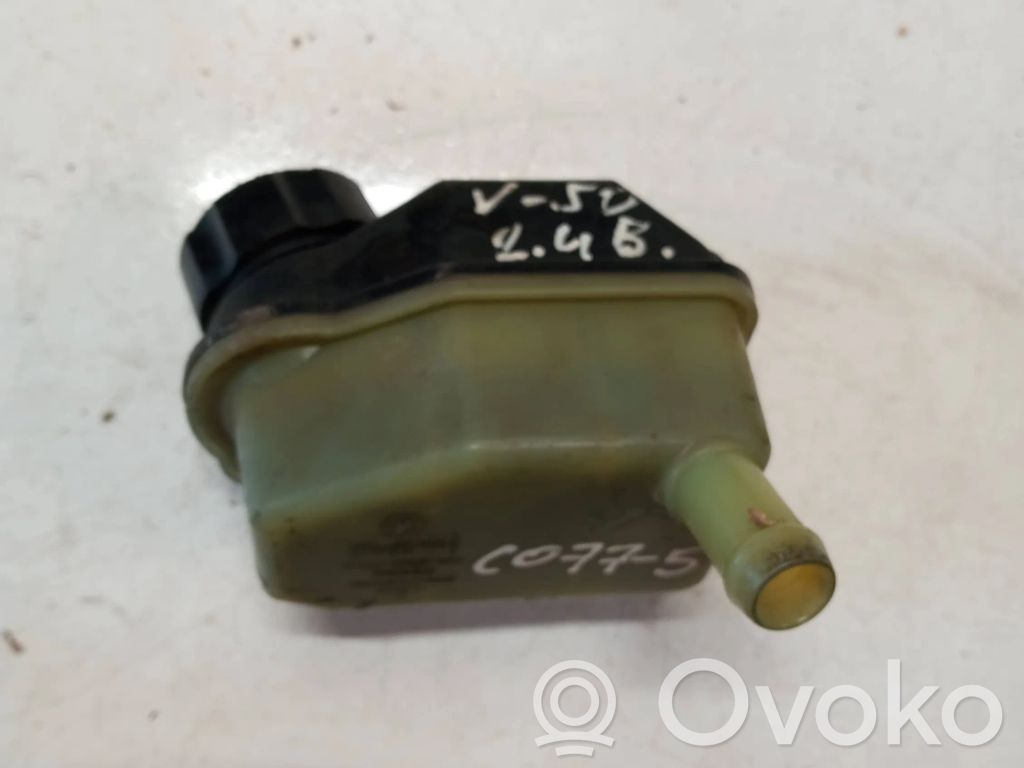 Volvo V50 Ohjaustehostimen nestesäiliö 
