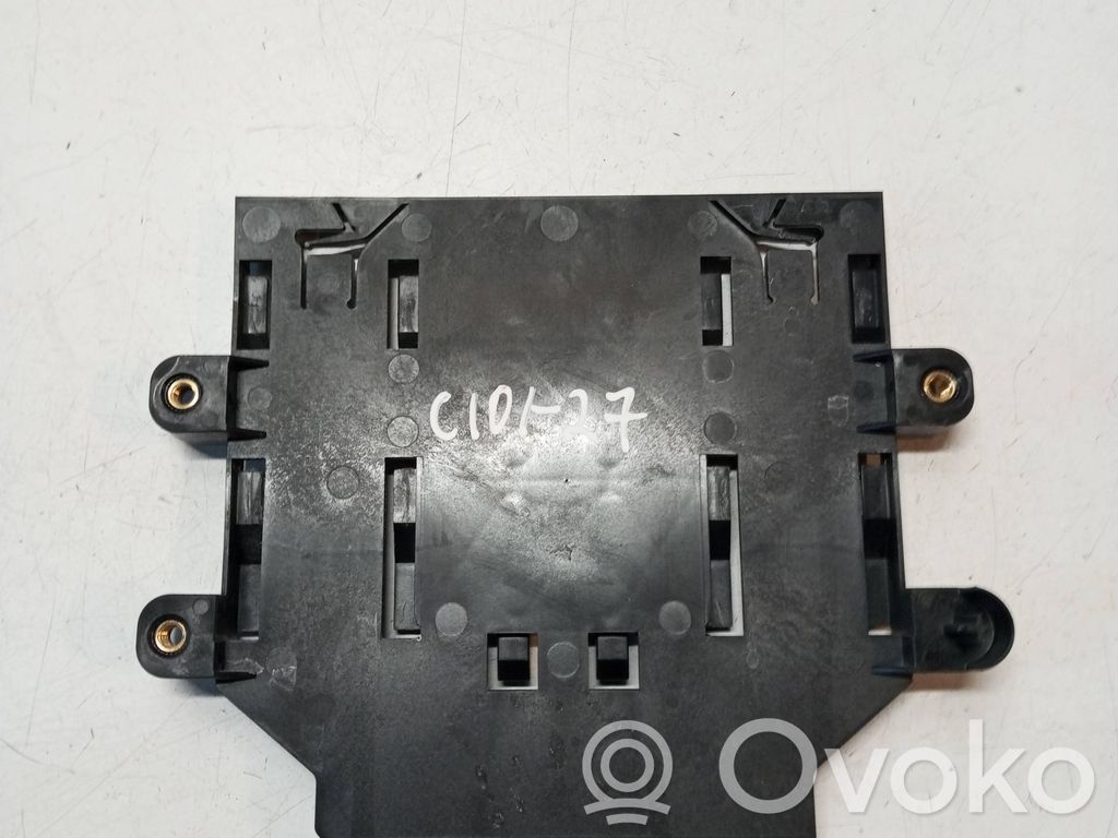 Volvo XC60 Engine control unit holder 