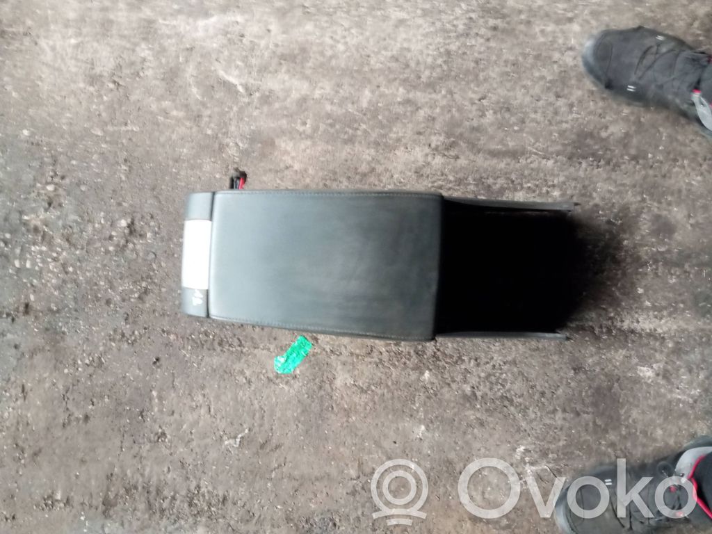 Volvo S80 Armrest 