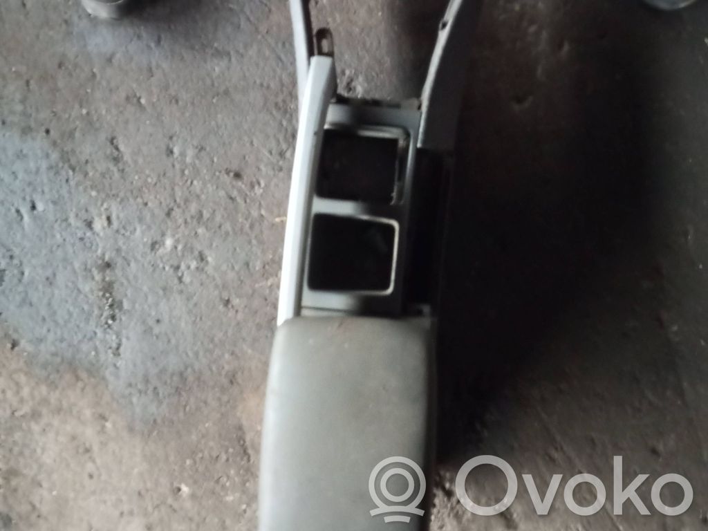 Volvo XC70 Reposabrazos 