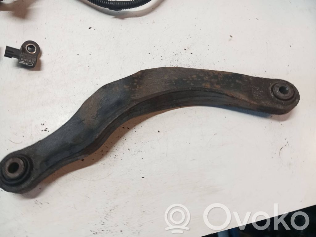 Volvo XC60 Górny wahacz tylny 