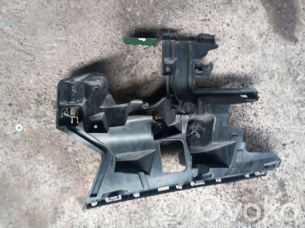 Volvo V40 Uchwyt / Mocowanie zderzaka przedniego 