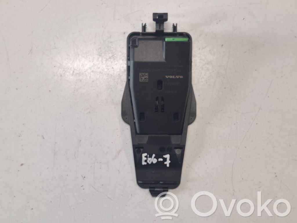 Windshield/windscreen camera   P31260285