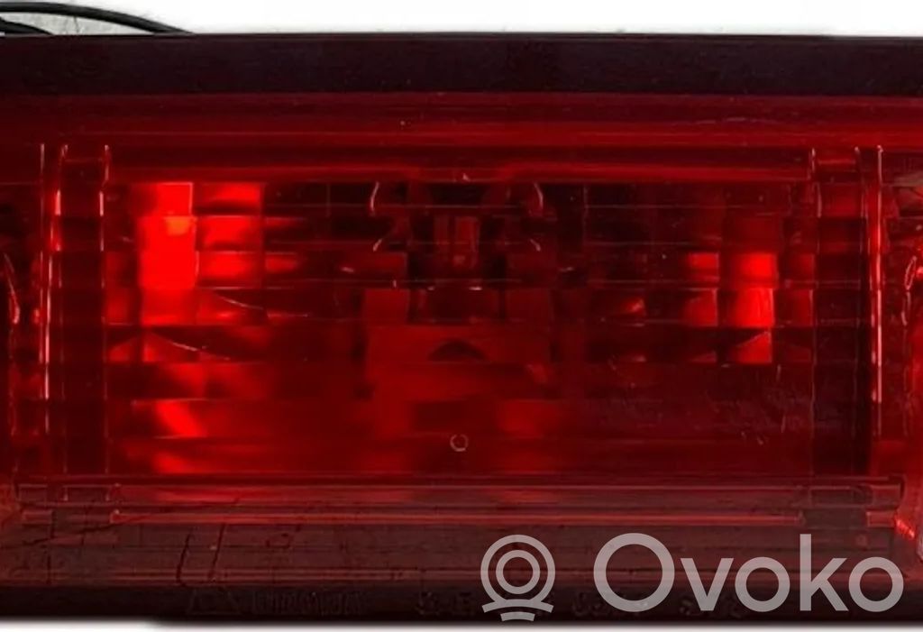 Dodge RAM Third/center stoplight 