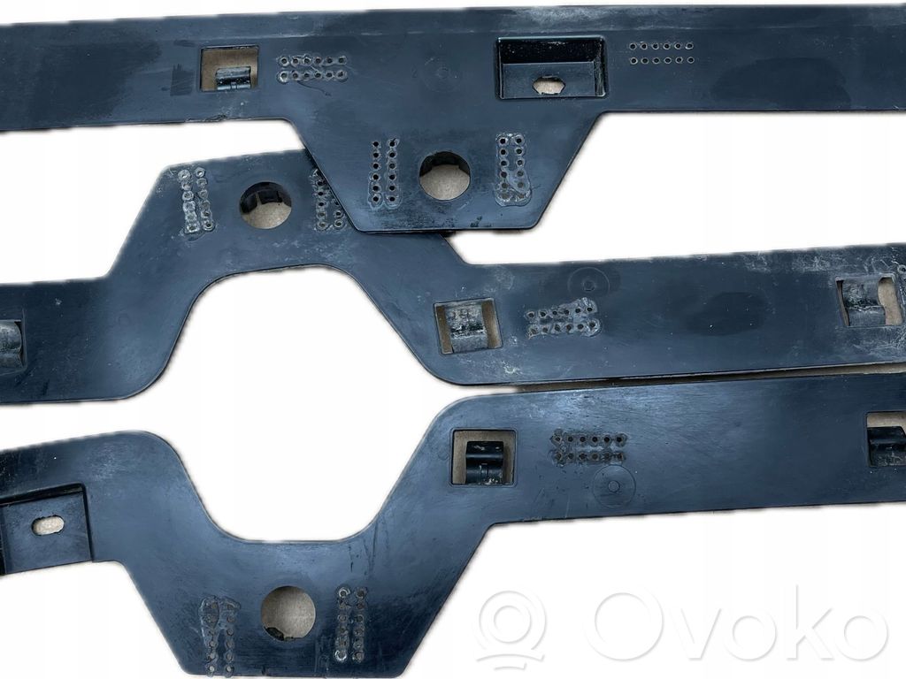 Fiat 500E Soporte de montaje del parachoques trasero 
